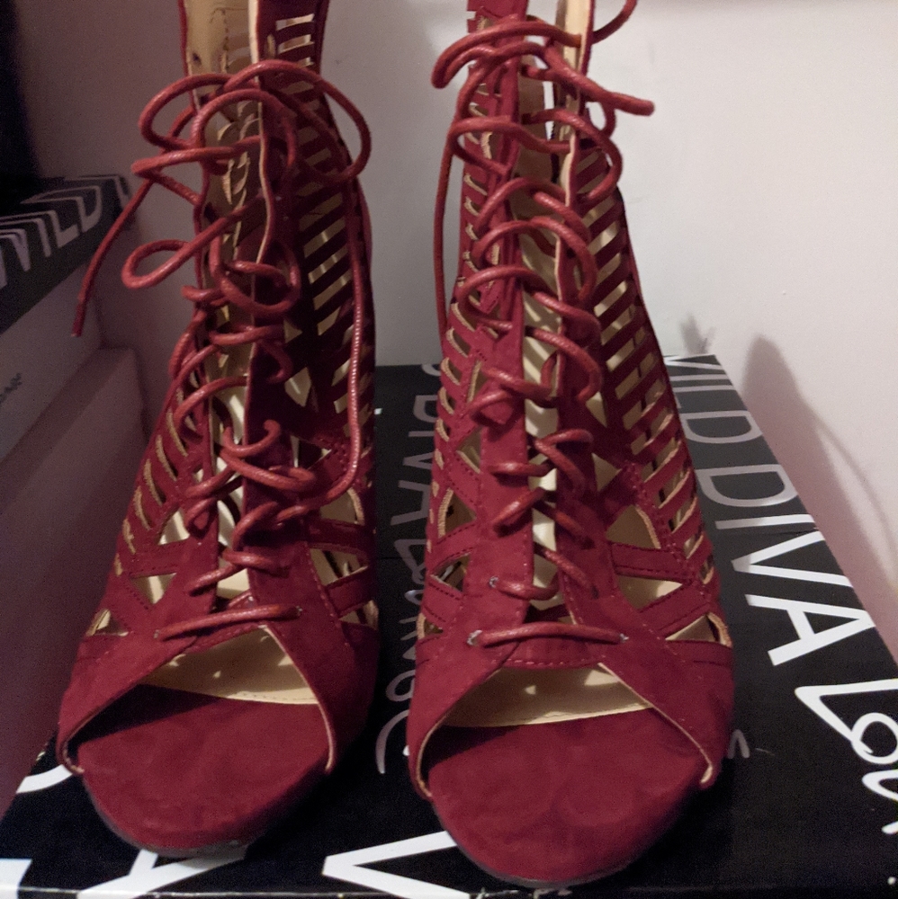 Shoe